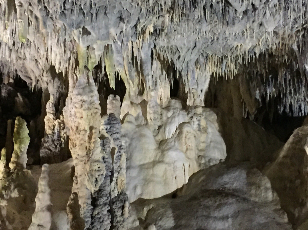 Cave Snejanka景点图片