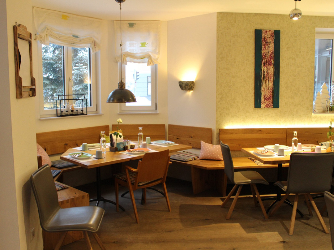 Sankt Koloman餐馆和美食-Café Kubus