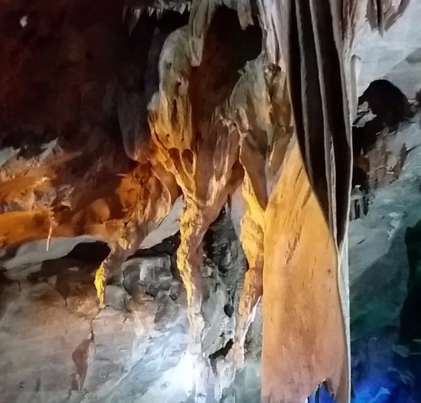 仙桥地下河-英德市必去景点