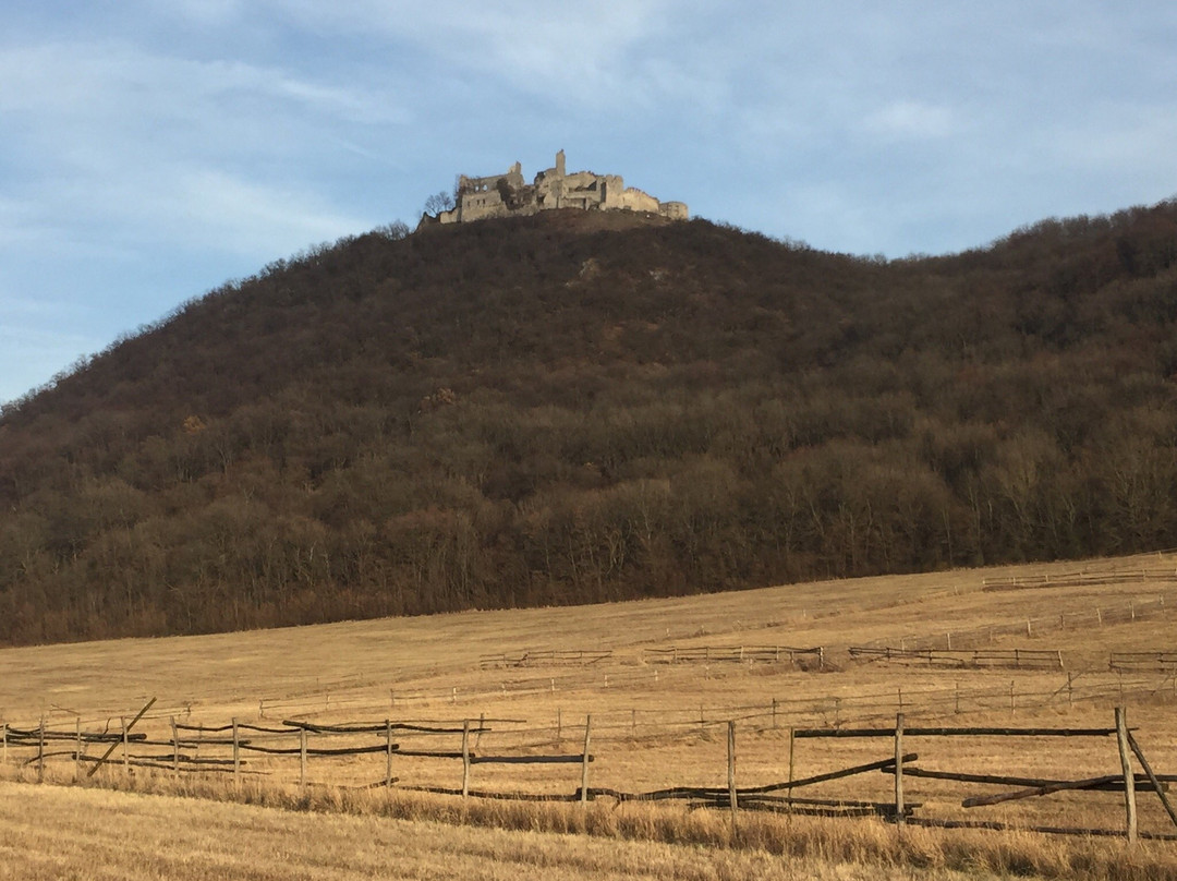 Plavecky hrad a podhradie-Plavecké Podhradie必去景点
