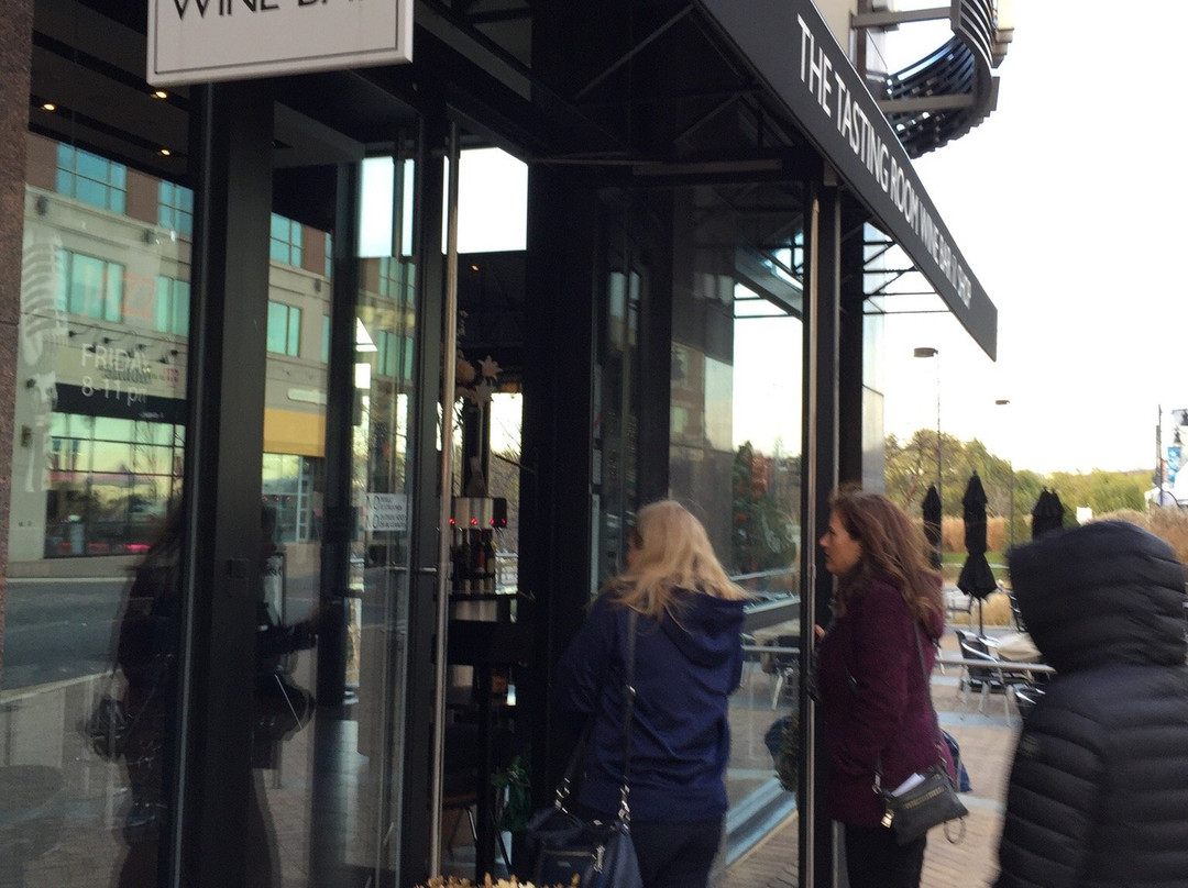 The Tasting Room Wine Bar & Shop景点图片