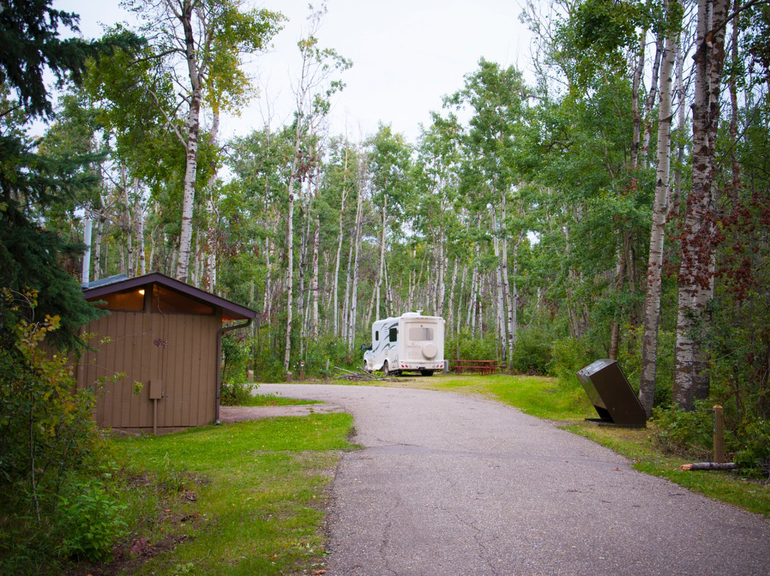 Queen Elizabeth Provincial Park-格里姆肖必去景点