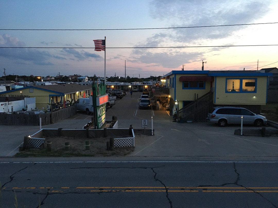 Buccaneer Motel & Beach Suites主图