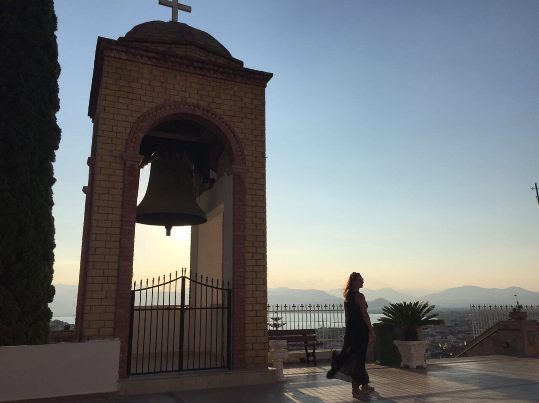 Ieros Naos Evaggelistria-Livadia必去景点