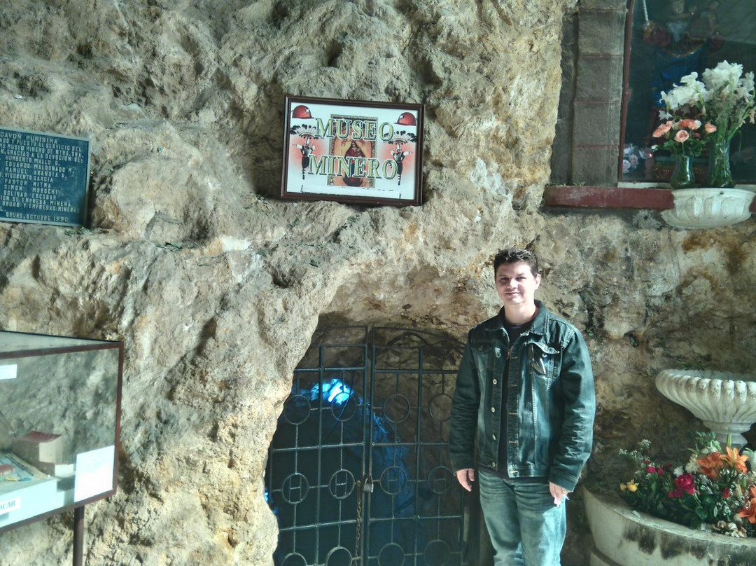 Las Mina de San Jose-奥鲁罗必去景点