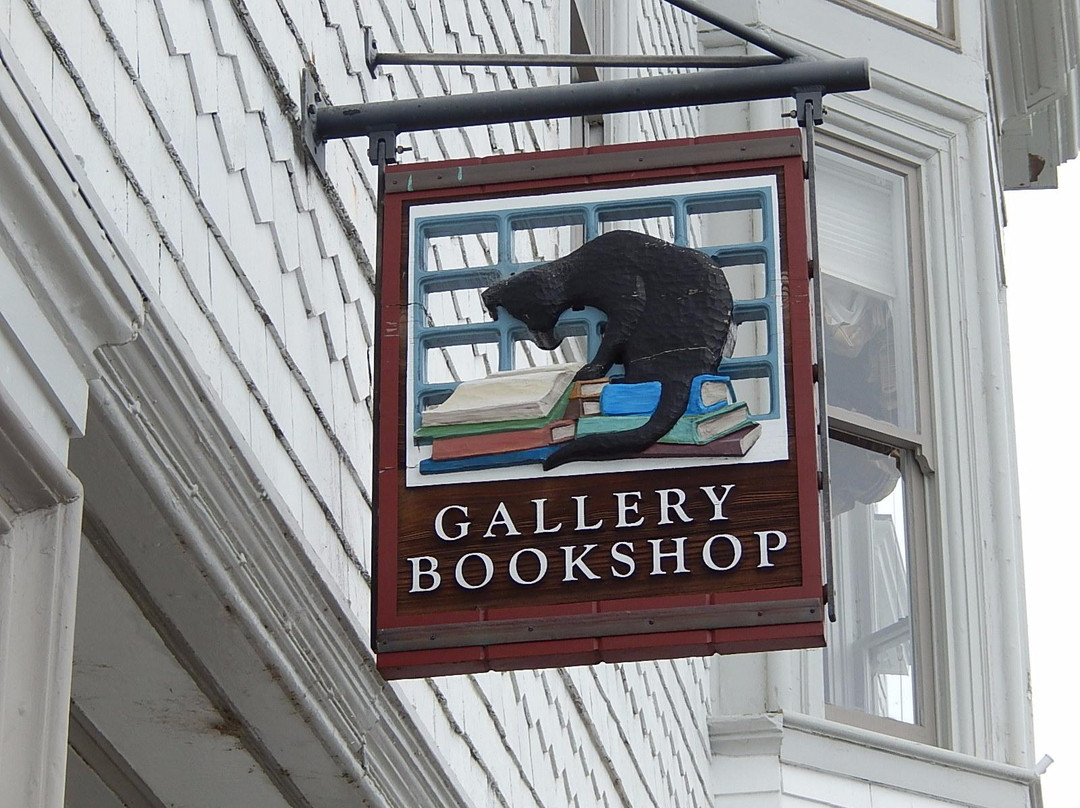 Gallery Bookshop & Bookwinkle's Children's Books景点图片