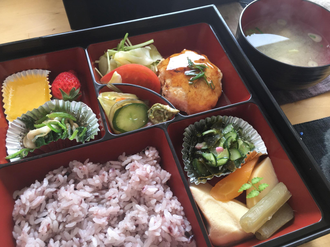 琴浦町餐馆和美食-Nariishi Cafe
