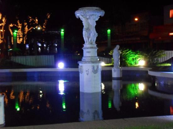 Fonte Luminosa-Franca必去景点