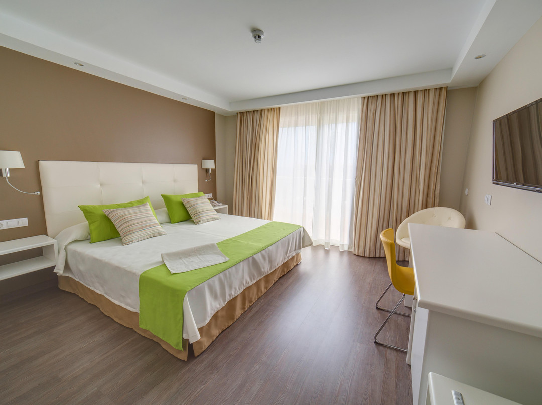 Hotel RF San Borondon