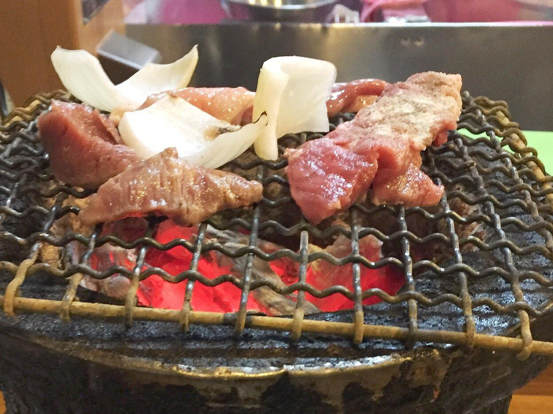 塩ホルモン 炭や 旭川店
