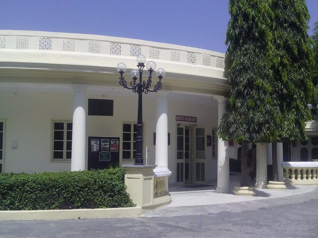 Garden Hotel Restaurant