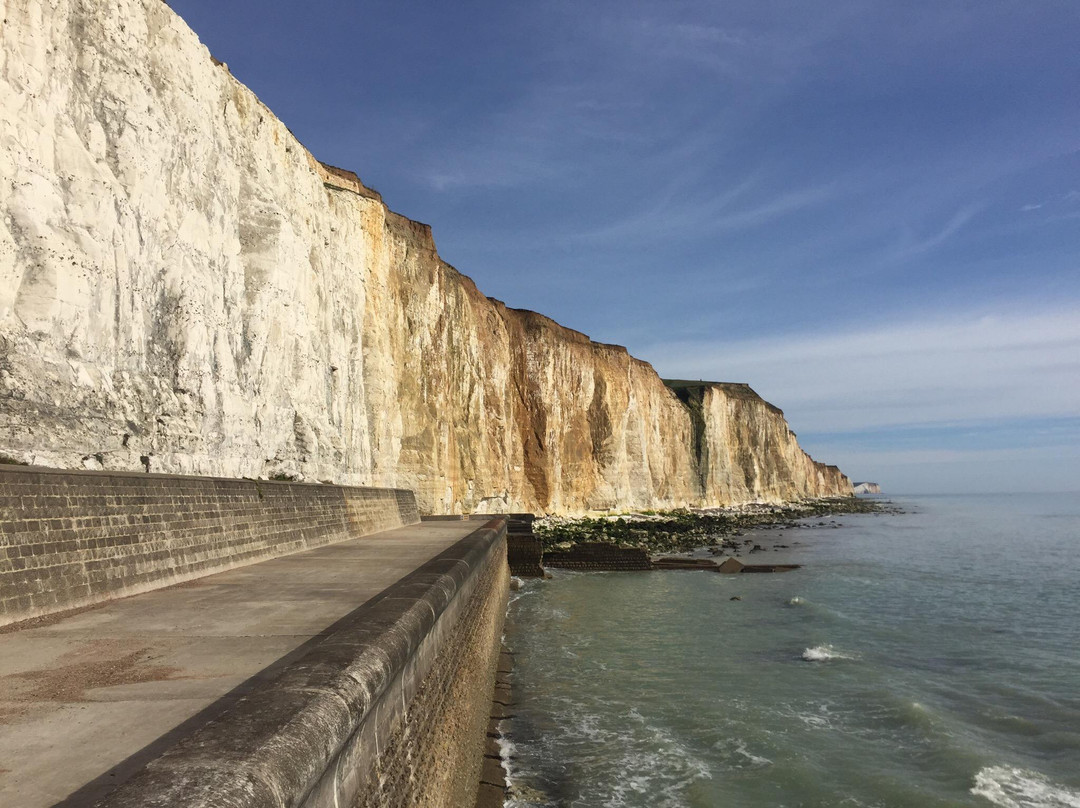 Peacehaven Undercliff Walk景点图片