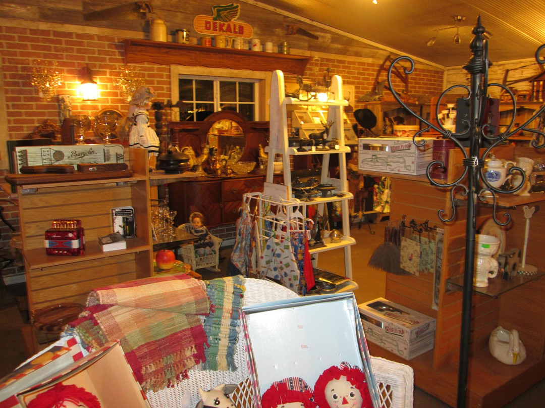 Simple Life Country Store LLC-Fort Atkinson必去景点