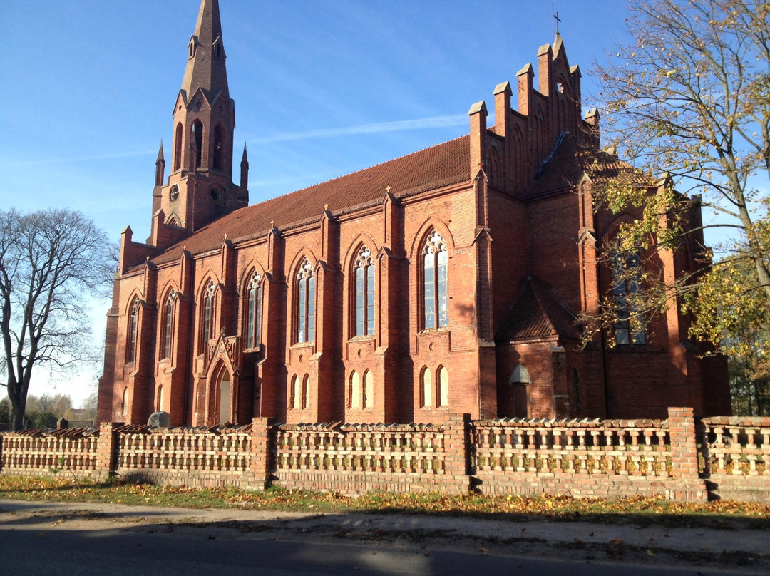 Heinrichswalde Church景点图片