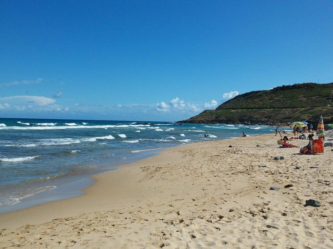 Spiaggia Lu Bagnu-Castelsardo必去景点