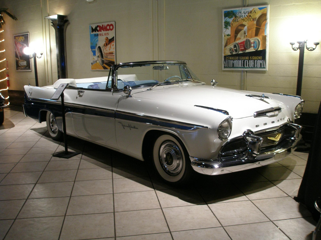 Ragtops Automobile Museum-莱克沃思必去景点