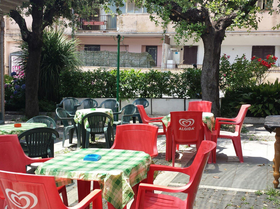 Poggi d'Oro旅游景点-Toka Bar