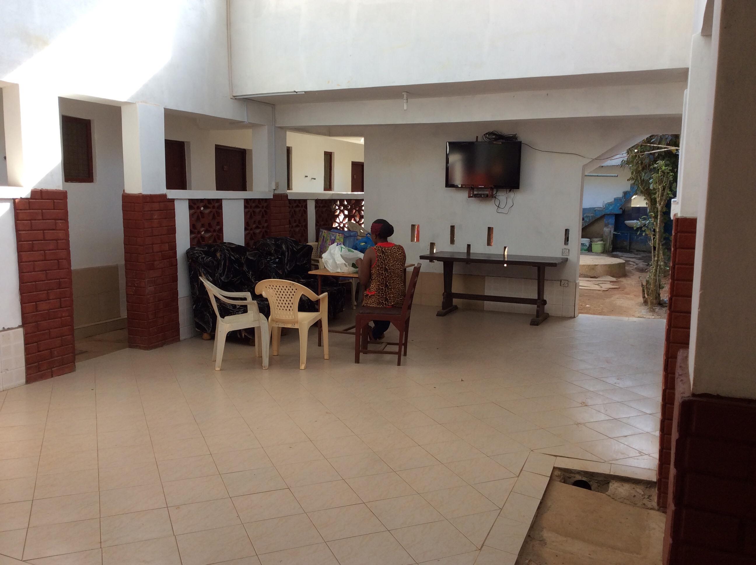 Kwale Golden Guest House-浴室