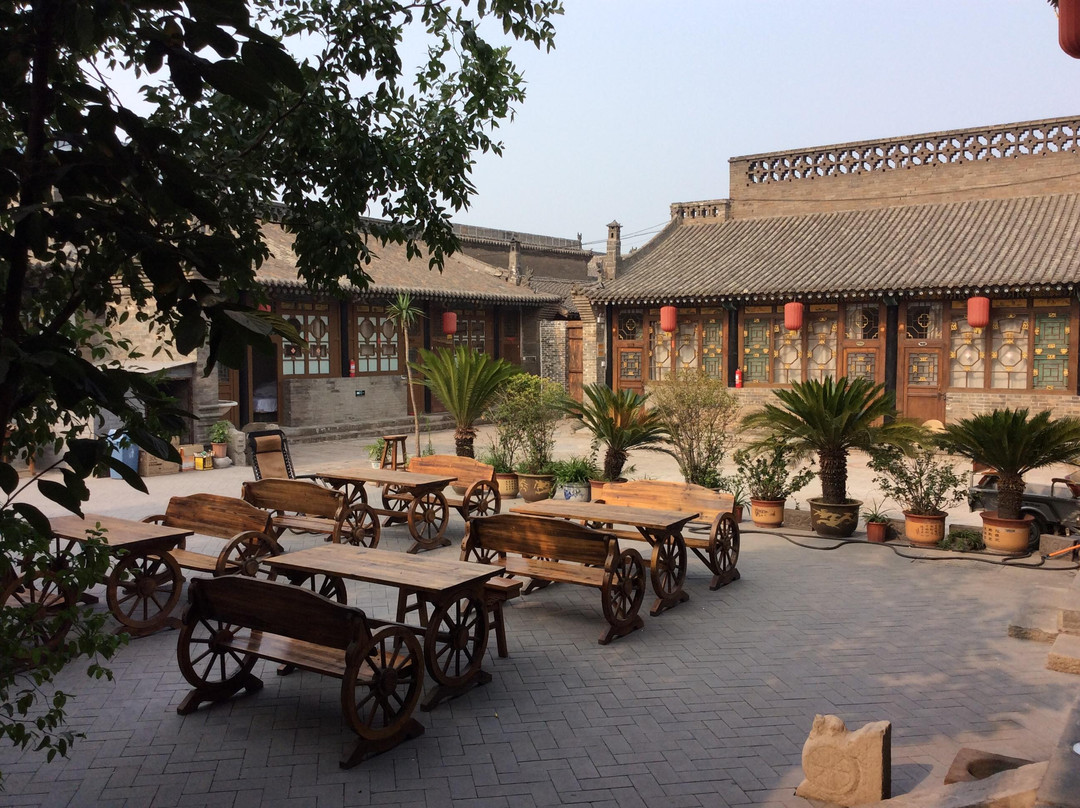 夜奔平遥四合院客栈主图