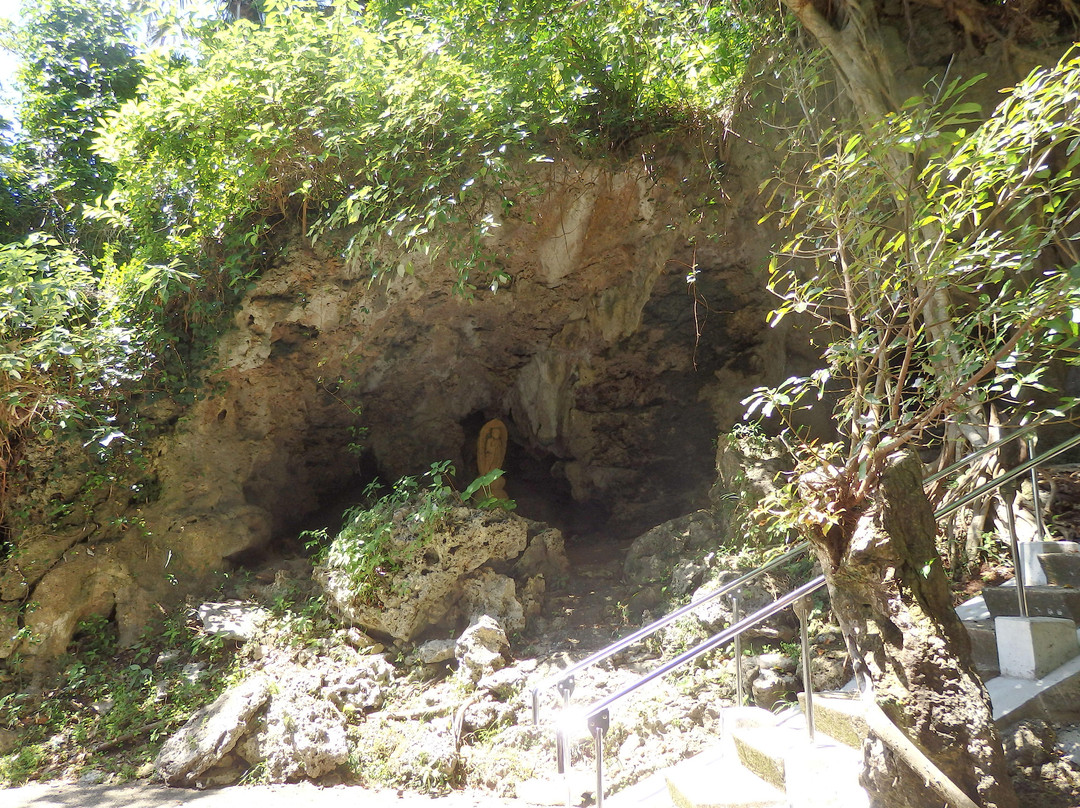 Limestone Cave景点图片