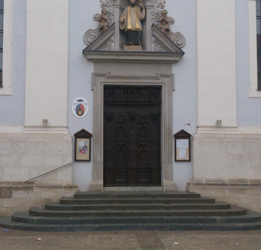 Pfarrkirche Sankt Xaver-莱奥本必去景点
