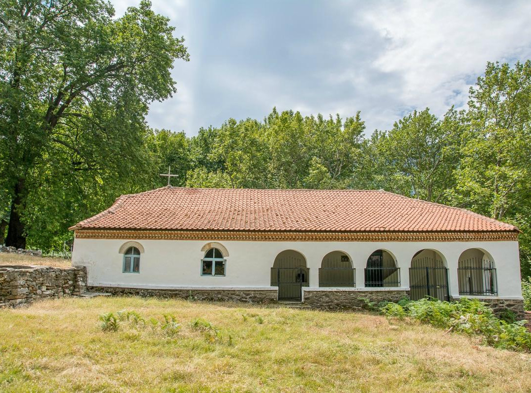 Holy Church of Saint George Skala Rachoni-Rachoni必去景点