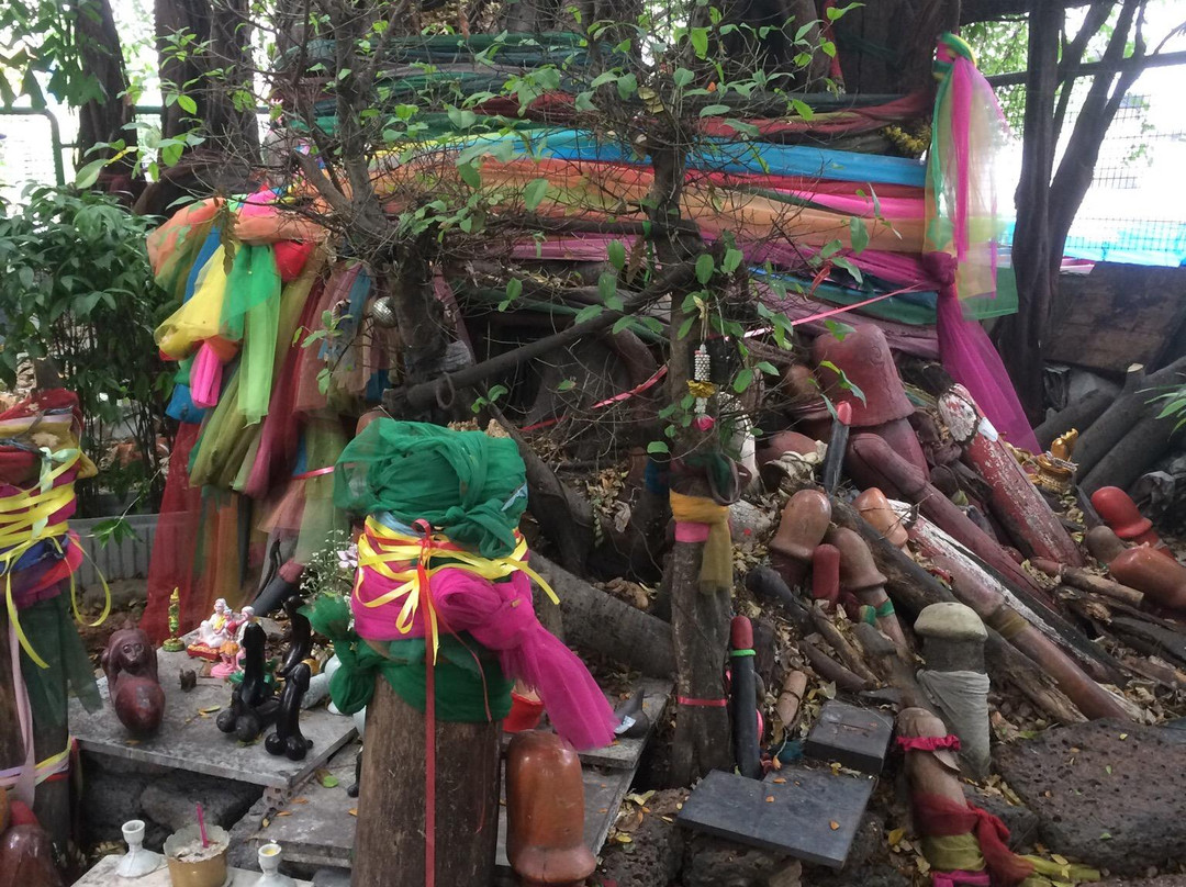 Chao Mae Tubtim Thong Shrine-攀武里必去景点