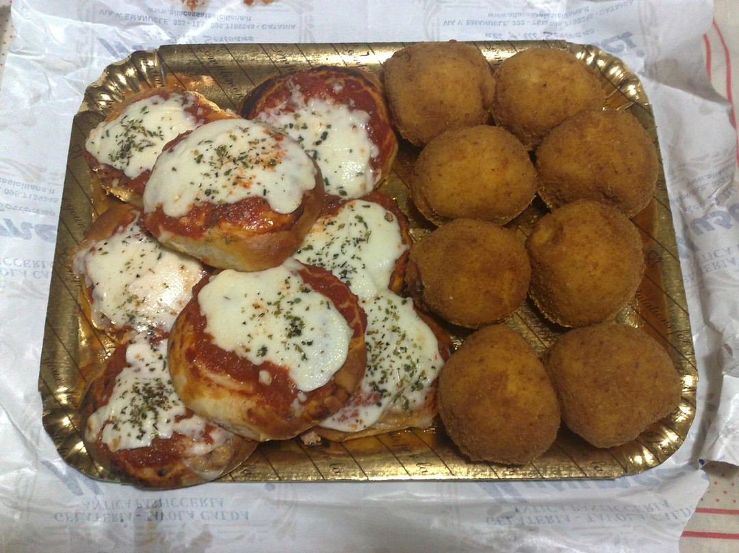 Raddusa餐馆和美食-Musumeci dei Fratelli Scrivano