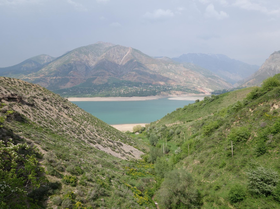 Charvak Reservoir景点图片