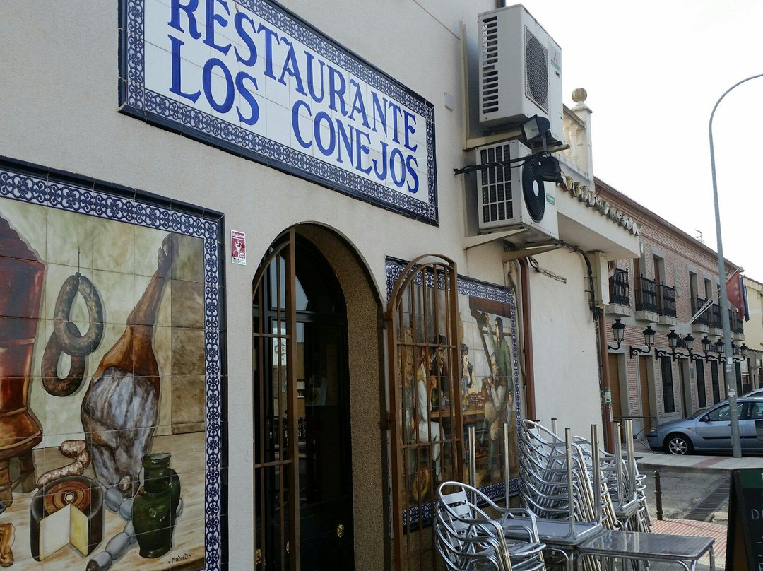 Villa del Prado餐馆和美食-Meson Los Conejos