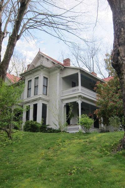 Sunnybank Inn Retreat Center & Hostel