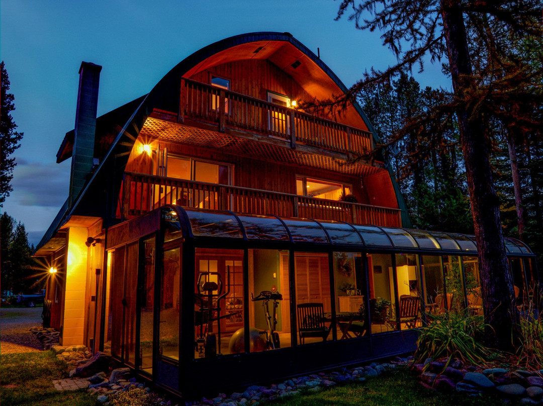 Columbia Falls酒店住宿-Moss Mountain Inn