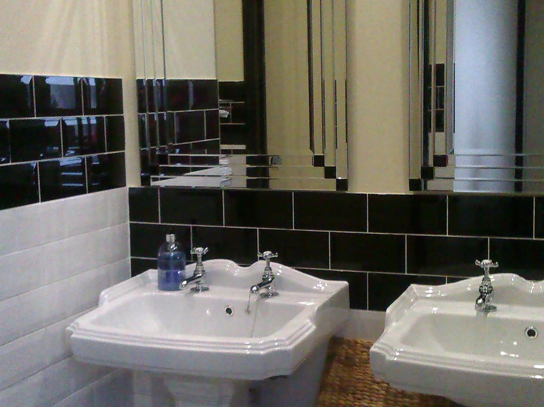 The Regal Cinema-梅尔顿莫布雷必去景点