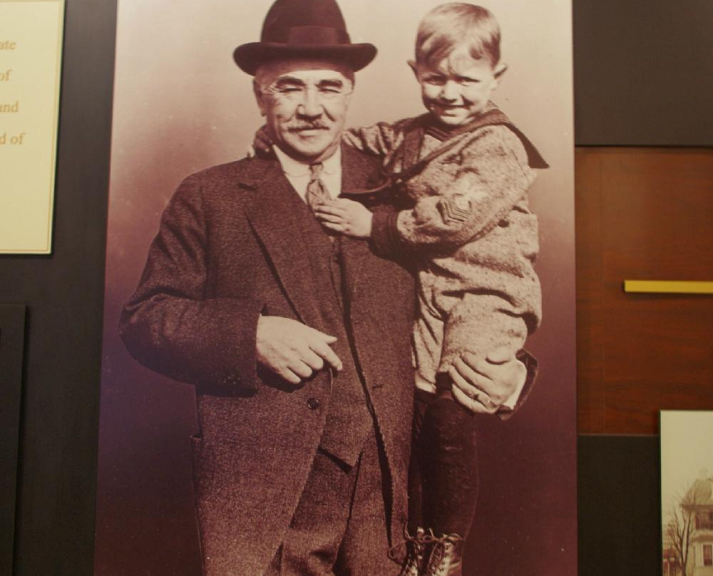 Founders Hall Visitors Center at Milton Hershey School景点图片