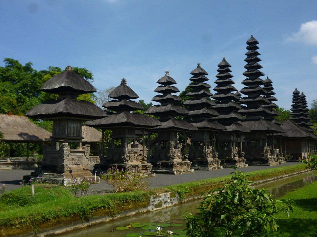 塔曼阿云寺-孟格威必去景点