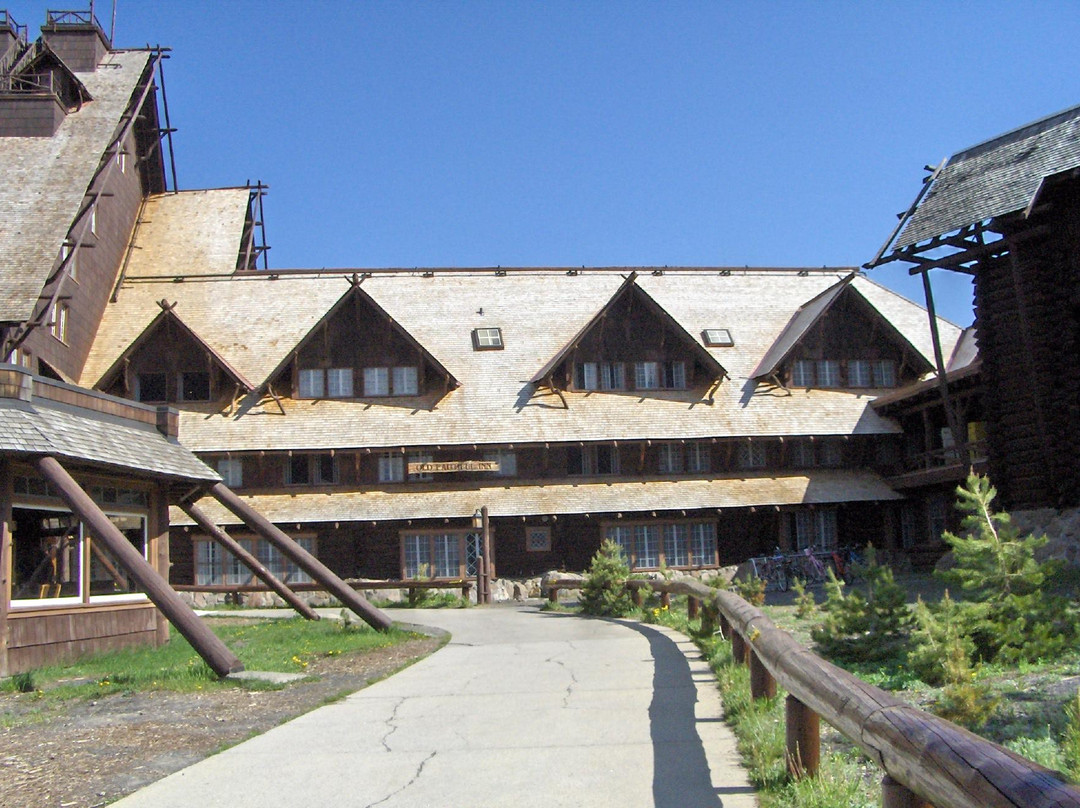 老忠实泉酒店-黄石国家公园必去景点