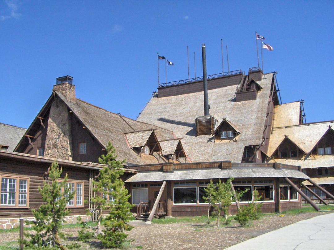 老忠实泉酒店-黄石国家公园必去景点