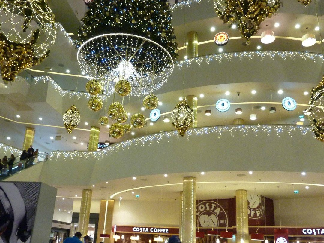 格乐丽雅购物商场-圣彼得堡必去景点