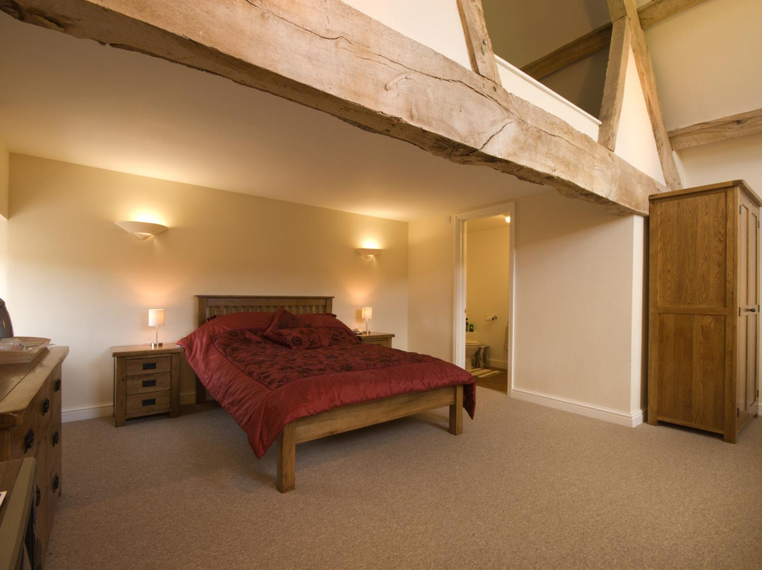 White Haywood Farm B&B主图