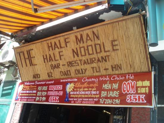 Half man half noodle景点图片