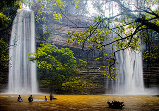 Akosombo旅游景点-Boti Falls