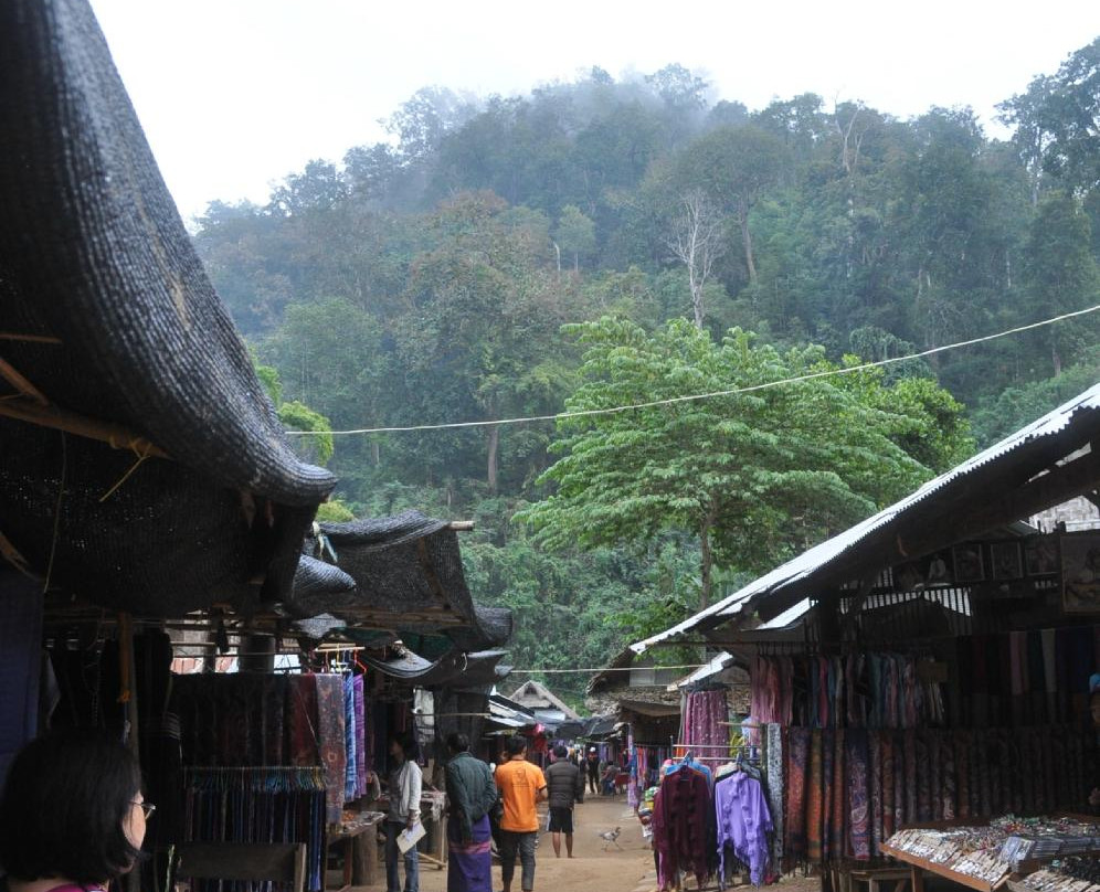 Huay Sua Thao Karenni Village景点图片
