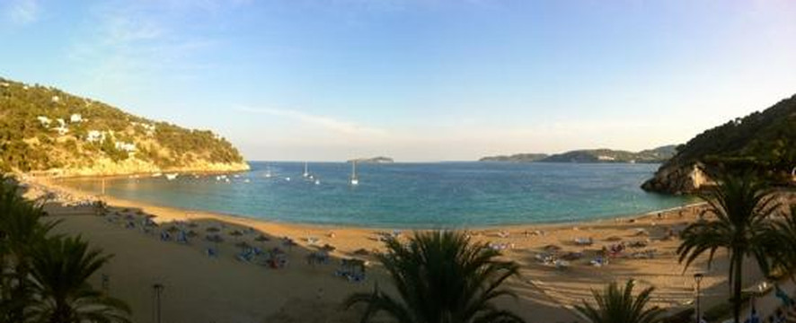 Cala de Sant Vicent-Cala de Sant Vicent必去景点