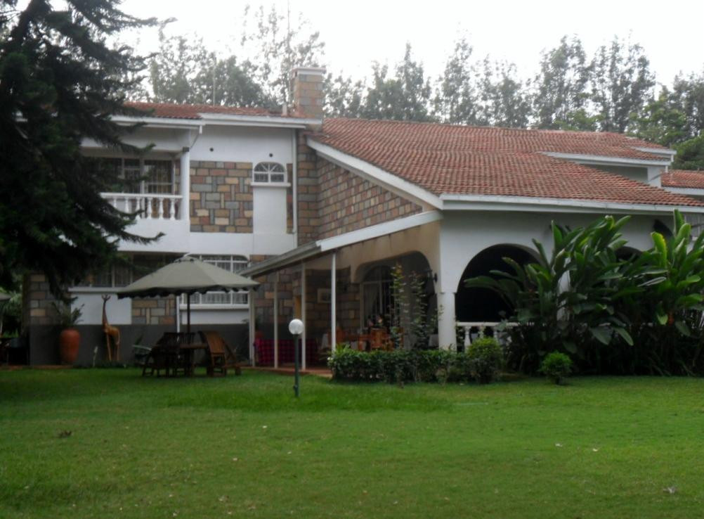 Riabai酒店住宿-Karina Guest House