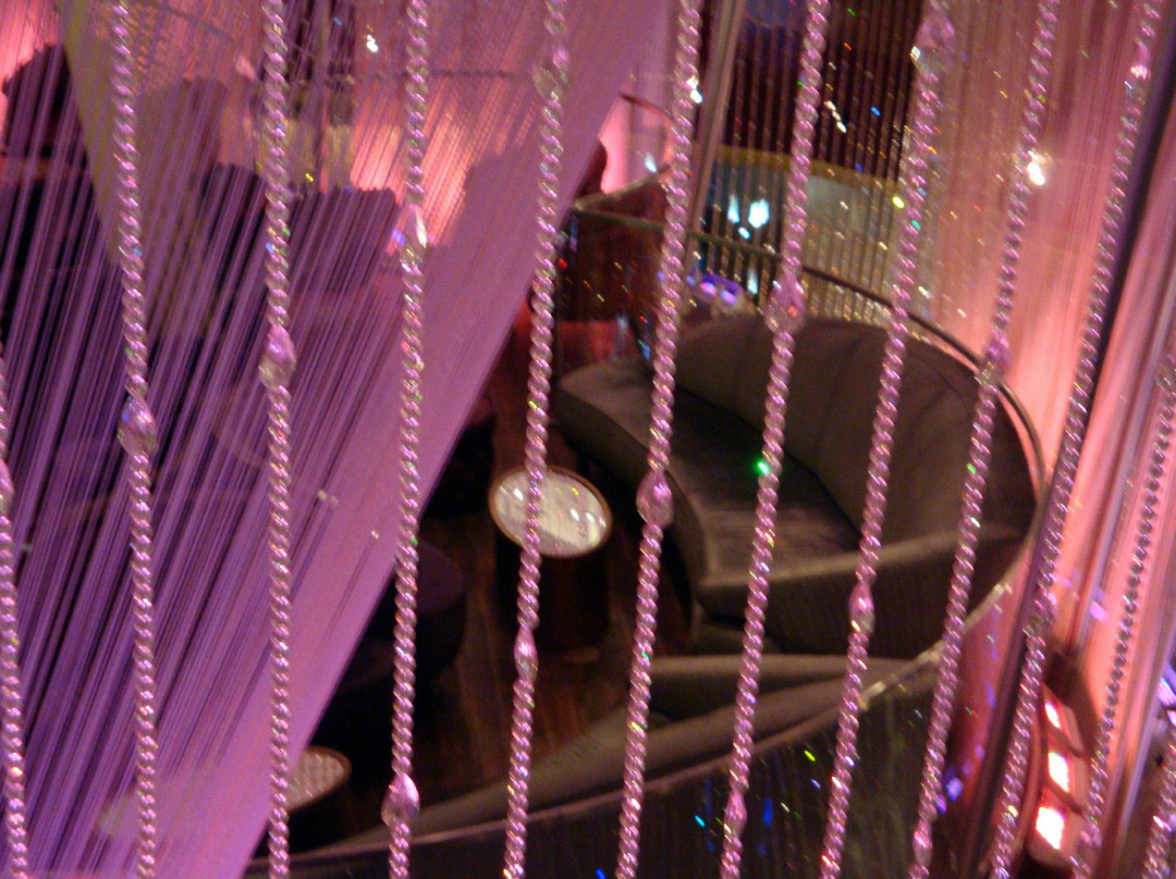 The Chandelier-Paradise必去景点