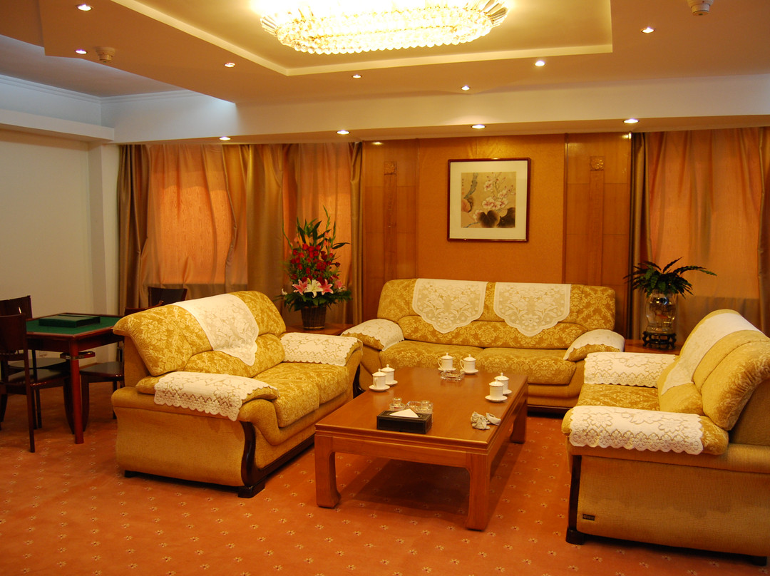 新兴大厦莱钢宾馆主图