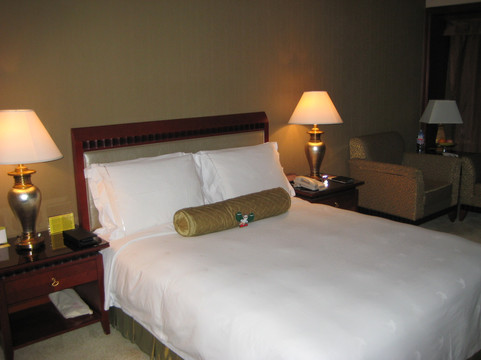 中洲圣廷苑酒店主图