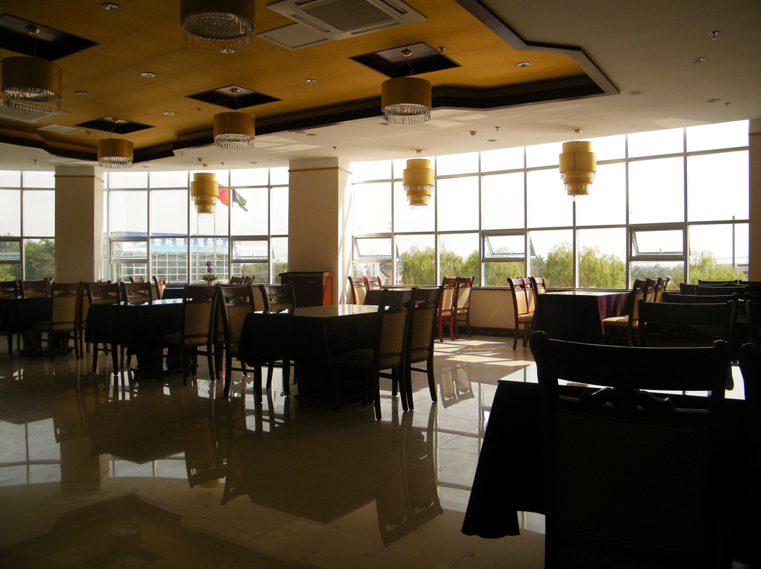 格林豪泰蓬莱自由港商务酒店主图