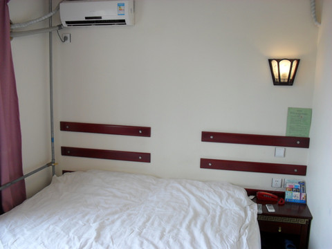 天津聚美快捷酒店津塘路东风地道店主图