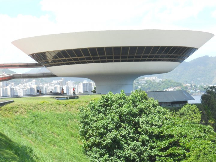 当代艺术博物馆-尼泰罗伊必去景点